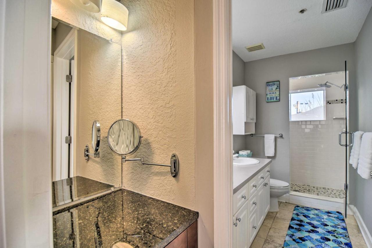 Coastal Sea Side Townhome - Walk To Beach! Clearwater Beach Exterior photo