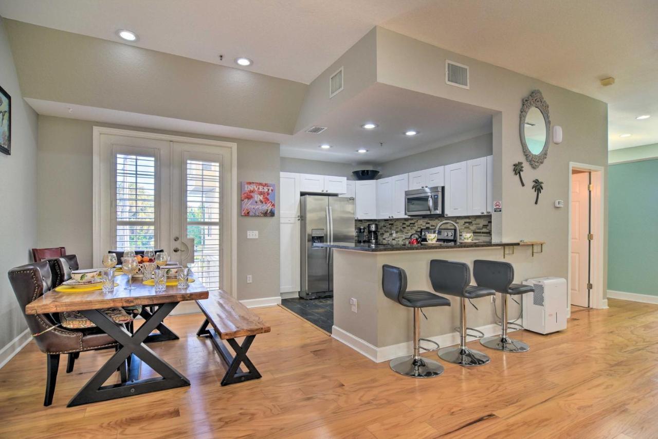 Coastal Sea Side Townhome - Walk To Beach! Clearwater Beach Exterior photo