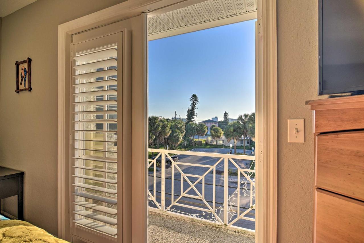 Coastal Sea Side Townhome - Walk To Beach! Clearwater Beach Exterior photo