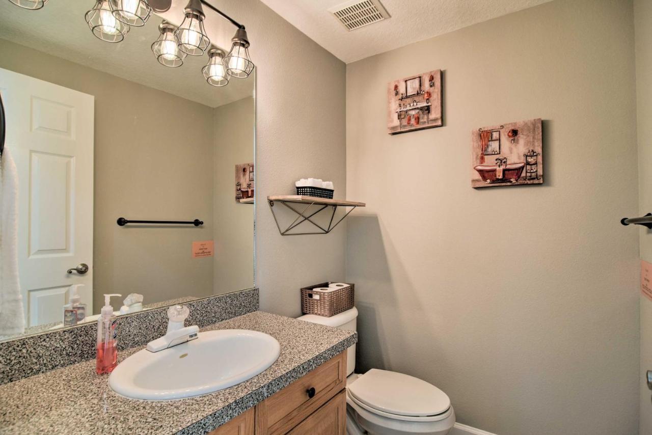 Coastal Sea Side Townhome - Walk To Beach! Clearwater Beach Exterior photo