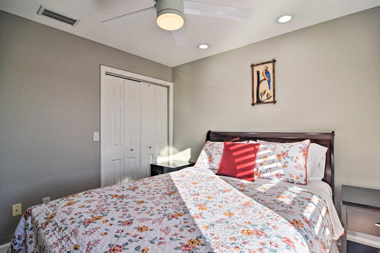 Coastal Sea Side Townhome - Walk To Beach! Clearwater Beach Exterior photo